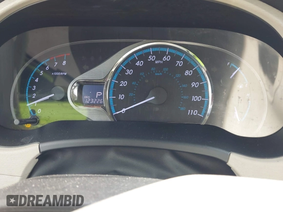 2011 Toyota Sienna XLE AAS with VIN 5TDYK3DC7BS054012, listed as a IAAI auction lot 41752182 with 123,226 mi miles and . Bid and sale history available at DreamBid. Image 7.
