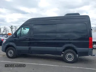 2019 Mercedes-Benz Sprinter Passenger z VIN WDZPF0CD3KP130537, wystawiony jako IAAI lot #42052916 z przebiegiem 192 310 mil mil oraz . Historia ofert i sprzedaży dostępna na DreamBid. Obrazek 14.
