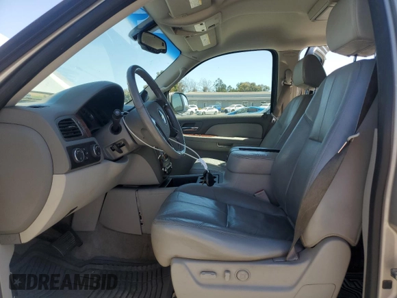 2007 Chevrolet Suburban LTZ с VIN 1GNFK16357J236974, выставлен на аукционе Copart как лот 58245615 с пробегом 224 755 миль миль и Списание • Salvage title. История ставок и продаж доступна на DreamBid. Изображение 7.
