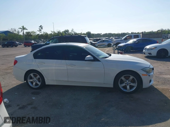 2015 BMW 3 Series 320i xDrive с VIN WBA3C3G58FNS73185, выставлен на аукционе IAAI как лот 42264374 с пробегом 91 192 миль миль и . История ставок и продаж доступна на DreamBid. Изображение 14.