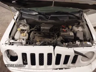 2014 Jeep Patriot Sport with VIN 1C4NJPBA6ED563281, listed as a IAAI auction lot 42392464 with 144,880 mi miles and . Bid and sale history available at DreamBid. Image 10.