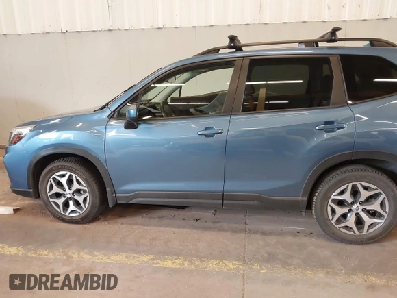 2019 Subaru Forester Premium with VIN JF2SKAEC3KH590972, listed as a IAAI auction lot 42115496 with 25,091 mi miles and . Bid and sale history available at DreamBid. Image 14.