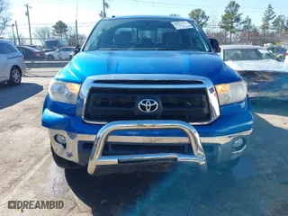 2010 Toyota Tundra 4WD Truck with VIN 5TFUW5F11AX143609, listed as a IAAI auction lot 41498326 with 140,716 mi miles. Bid and sale history available at carsss.com. Image 6.