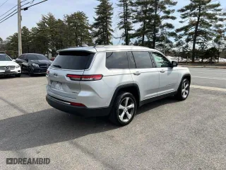 2021 Jeep Grand Cherokee L Limited with VIN 1C4RJKBG7M8130858, listed as a Copart auction lot 54152975 with 204,875 mi miles and Clean Title. Bid and sale history available at carsss.com. Image 4.