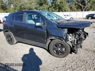 2019 Chevrolet Trax LS z VIN 3GNCJKSBXKL235832, wystawiony jako Copart lot #58873755 z przebiegiem Nie podano mil oraz Nie do naprawy • Non repairable. Historia ofert i sprzedaży dostępna na DreamBid. Obrazek 4.