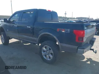2018 Ford F-150 XL z VIN 1FTEW1EG9JFC27573, wystawiony jako IAAI lot #41626805 z przebiegiem 153 814 mil mil oraz . Historia ofert i sprzedaży dostępna na DreamBid. Obrazek 3.