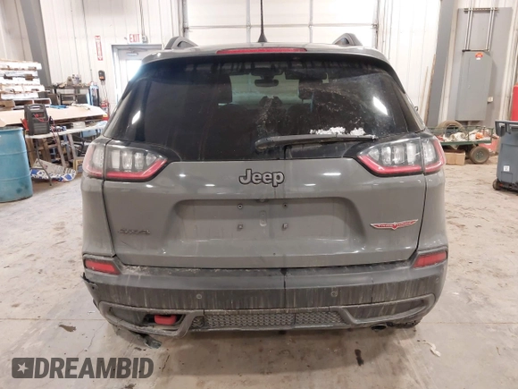 2019 Jeep Cherokee Trailhawk Elite with VIN 1C4PJMBX7KD361203, listed as a IAAI auction lot 41515943 with 133,384 mi miles. Bid and sale history available at carsss.com. Image 16.