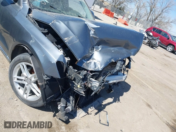 2014 Audi Q5 Premium Plus with VIN WA1LFAFPXEA013601, listed as a IAAI auction lot 41920890 with 1 mi miles. Bid and sale history available at carsss.com. Image 22.