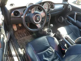 2006 MINI Convertible S with VIN WMWRH33566TJ42639, listed as a Copart auction lot 49452255 with 81,733 mi miles and Salvage title. Bid and sale history available at DreamBid. Image 8.