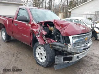 2013 Chevrolet Silverado 1500 LT with VIN 1GCNKSE01DZ168655, listed as a IAAI auction lot 41488652 with 102,224 mi miles. Bid and sale history available at carsss.com. Image 6.
