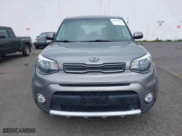 2018 Kia Soul + with VIN KNDJP3A52J7602662, listed as a IAAI auction lot 42014883 with 67,164 mi miles. Bid and sale history available at carsss.com. Image 12.