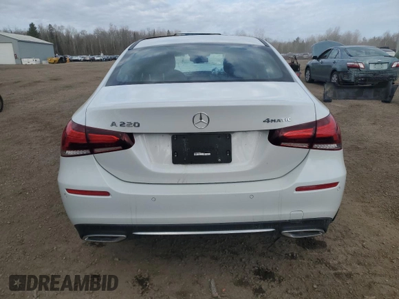 2022 Mercedes-Benz A 220 z VIN W1K3G4FB2NJ354649, wystawiony jako Copart lot #53559735 z przebiegiem Nie podano mil oraz Nie do naprawy • Non repairable. Historia ofert i sprzedaży dostępna na DreamBid. Obrazek 6.