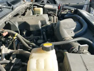 2000 Chevrolet Suburban LS with VIN 3GNEC16T3YG164300, listed as a IAAI auction lot 42003857 with 204,721 mi miles and . Bid and sale history available at DreamBid. Image 13.
