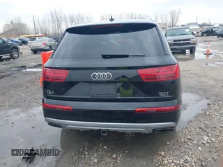 2018 Audi Q7 Premium Plus with VIN WA1LAAF71JD034960, listed as a IAAI auction lot 42075816 with 107,481 mi miles. Bid and sale history available at carsss.com. Image 17.