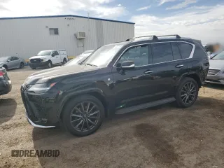 2023 Lexus LX 600 F Sport z VIN JTJMB7CX4P4029756, wystawiony jako Copart lot #59341144 z przebiegiem 12 132 mil mil oraz Szkoda całkowita • Salvage title. Historia ofert i sprzedaży dostępna na DreamBid. Obrazek 1.