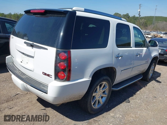 2013 GMC Yukon Denali with VIN 1GKS2EEF6DR308681, listed as a IAAI auction lot 41765321 with 190,321 mi miles. Bid and sale history available at carsss.com. Image 4.