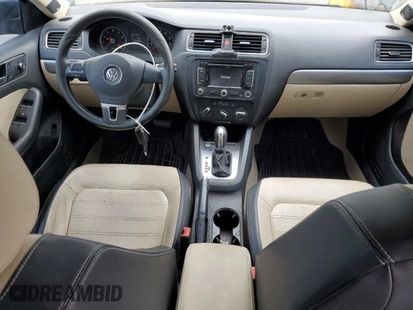 2014 Volkswagen Jetta SEL z VIN 3VWL17AJ8EM440253, wystawiony jako Copart lot #55537115 z przebiegiem 143 980 mil mil oraz Czysty tytuł • Clean title. Historia ofert i sprzedaży dostępna na DreamBid. Obrazek 8.