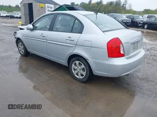 2009 Hyundai Accent Auto GLS с VIN KMHCN46C79U330548, выставлен на аукционе IAAI как лот 42208619 с пробегом 99 072 миль миль и . История ставок и продаж доступна на DreamBid. Изображение 3.