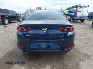 2023 Mazda 3 S z VIN 3MZBPAAM2PM361827, wystawiony jako IAAI lot #42389609 z przebiegiem 17 697 mil mil oraz . Historia ofert i sprzedaży dostępna na DreamBid. Obrazek 16.