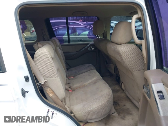 2005 Nissan Pathfinder SE with VIN 5N1AR18U15C734896, listed as a IAAI auction lot 41038342 with 188,910 mi miles. Bid and sale history available at carsss.com. Image 8.