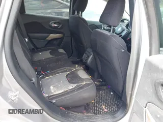 2018 Jeep Cherokee Latitude с VIN 1C4PJMCX0JD550224, выставлен на аукционе IAAI как лот 42181466 с пробегом 107 944 миль миль и . История ставок и продаж доступна на DreamBid. Изображение 8.