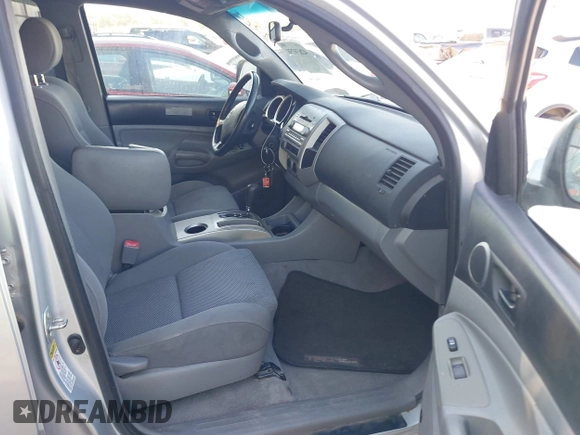 2006 Toyota Tacoma with VIN 5TELU42N46Z154110, listed as a IAAI auction lot 42839258 with 329,008 mi miles and . Bid and sale history available at DreamBid. Image 4.