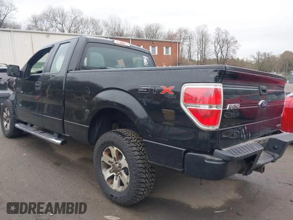 2013 Ford F-150 XL with VIN 1FTFX1EF6DFC31030, listed as a IAAI auction lot 41992507 with 191,254 mi miles. Bid and sale history available at carsss.com. Image 3.