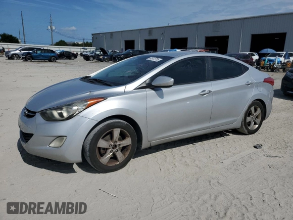 2013 Hyundai Elantra GLS z VIN KMHDH4AE5DU515615, wystawiony jako Copart lot #60572725 z przebiegiem 243 549 mil mil oraz Szkoda całkowita • Salvage title. Historia ofert i sprzedaży dostępna na DreamBid. Obrazek 1.