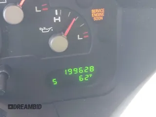 2004 Ford Explorer XLT z VIN 1FMZU63K24ZA86906, wystawiony jako IAAI lot #42177900 z przebiegiem 199 628 mil mil oraz . Historia ofert i sprzedaży dostępna na DreamBid. Obrazek 7.