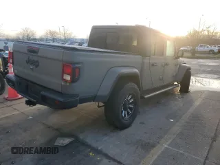 2022 Jeep Gladiator Willys с VIN 1C6HJTAG8NL107002, выставлен на аукционе Copart как лот 85138204 с пробегом 69 166 миль миль и Списание • Salvage title. История ставок и продаж доступна на DreamBid. Изображение 3.
