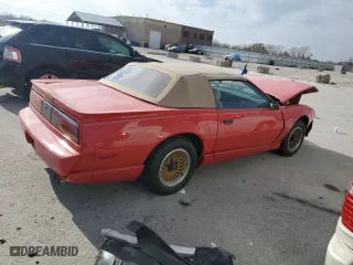 1992 Pontiac Firebird with VIN 1G2FS33E9NL207199, listed as a Copart auction lot 82141304 with 86,424 mi miles and Salvage Title. Bid and sale history available at carsss.com. Image 3.