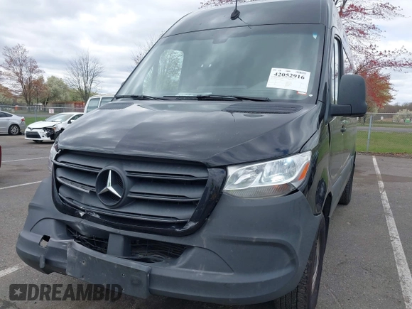 2019 Mercedes-Benz Sprinter Passenger z VIN WDZPF0CD3KP130537, wystawiony jako IAAI lot #42052916 z przebiegiem 192 310 mil mil oraz . Historia ofert i sprzedaży dostępna na DreamBid. Obrazek 6.