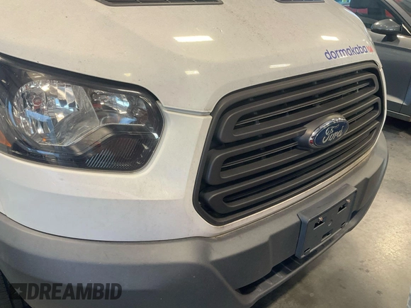 2018 Ford Transit z VIN 1FTBW2CG5JKB49814, wystawiony jako IAAI lot #42792323 z przebiegiem 222 044 mil mil oraz . Historia ofert i sprzedaży dostępna na DreamBid. Obrazek 20.