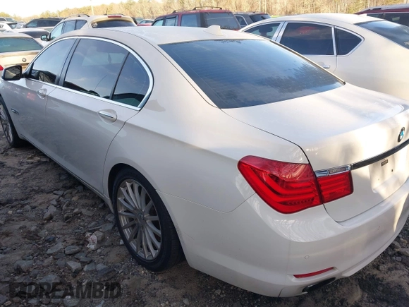 2012 BMW 7 Series 750Li xDrive с VIN WBAKC8C51CC434997, выставлен на аукционе IAAI как лот 41605961 с пробегом 115 330 миль миль и . История ставок и продаж доступна на DreamBid. Изображение 3.