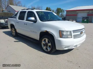 2007 Chevrolet Avalanche LTZ with VIN 3GNFK12347G281010, listed as a IAAI auction lot 42069798 with 203,042 mi miles. Bid and sale history available at carsss.com. Image 1.