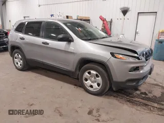 2015 Jeep Cherokee Sport with VIN 1C4PJMAB8FW594202, listed as a IAAI auction lot 40920153 with 235,933 mi miles. Bid and sale history available at carsss.com. Image 1.