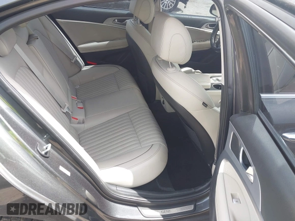 2019 Genesis G70 Advanced z VIN KMTG34LA7KU021443, wystawiony jako IAAI lot #42446270 z przebiegiem 48 025 mil mil oraz . Historia ofert i sprzedaży dostępna na DreamBid. Obrazek 8.