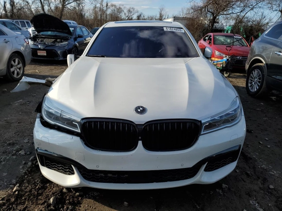 2016 BMW 7 Series 750i xDrive with VIN WBA7F2C50GG415091, listed as a Copart auction lot 81824853 with 78,772 mi miles. Bid and sale history available at carsss.com. Image 5.