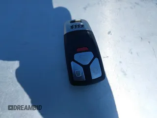 2021 Audi Q5 Premium Plus z VIN WA1E2AFY1M2088449, wystawiony jako IAAI lot #39055032 z przebiegiem 83 555 mil mil oraz . Historia ofert i sprzedaży dostępna na DreamBid. Obrazek 11.