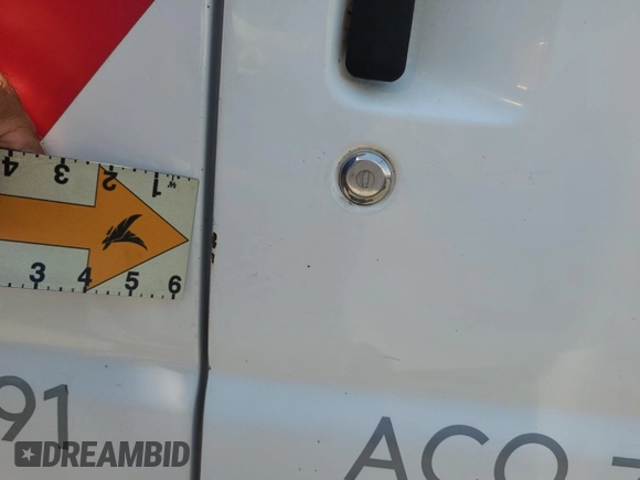 2007 Ford Econoline Cargo Commercial with VIN 1FTNE24L27DA70867, listed as a IAAI auction lot 42679230 with 173,909 mi miles and . Bid and sale history available at DreamBid. Image 40.