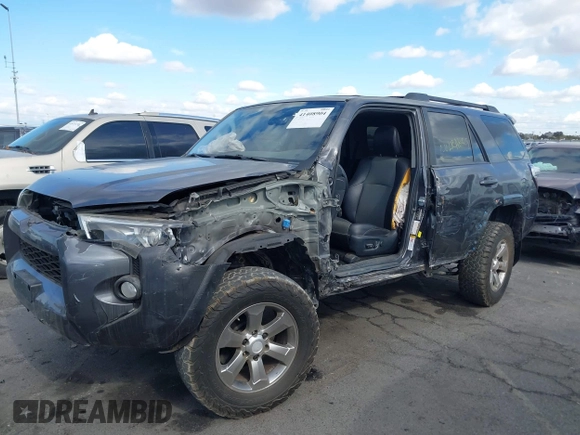 2018 Toyota 4Runner SR5 with VIN JTEBU5JR7J5606564, listed as a IAAI auction lot 41408904 with 149,936 mi miles. Bid and sale history available at carsss.com. Image 6.