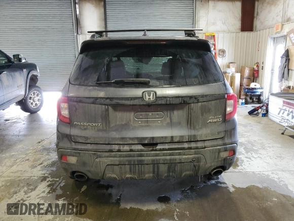 2021 Honda Passport Elite z VIN 5FNYF8H05MB021597, wystawiony jako Copart lot #44463515 z przebiegiem Nie podano mil oraz Szkoda całkowita • Salvage title. Historia ofert i sprzedaży dostępna na DreamBid. Obrazek 6.