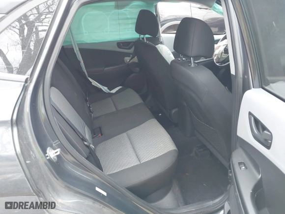 2020 Hyundai Kona SE with VIN KM8K1CAA5LU417461, listed as a IAAI auction lot 41724574 with 63,794 mi miles. Bid and sale history available at carsss.com. Image 8.