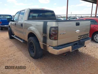 2006 Ford F-150 XLT with VIN 1FTRW12W26KD43273, listed as a IAAI auction lot 42153933 with 183,771 mi miles. Bid and sale history available at carsss.com. Image 3.