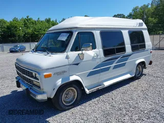 1993 Chevrolet Chevy Van z VIN 1GBEG25K5PF330218, wystawiony jako IAAI lot #42321737 z przebiegiem 203 157 mil mil oraz . Historia ofert i sprzedaży dostępna na DreamBid. Obrazek 2.
