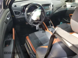 2016 Hyundai Veloster Turbo z VIN KMHTC6AE6GU279325, wystawiony jako Copart lot #48950525 z przebiegiem 135 207 mil mil oraz Szkoda całkowita • Salvage title. Historia ofert i sprzedaży dostępna na DreamBid. Obrazek 8.