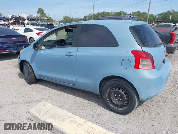 2007 Toyota Yaris z VIN JTDJT923675101502, wystawiony jako IAAI lot #42094488 z przebiegiem 127 971 mil mil oraz . Historia ofert i sprzedaży dostępna na DreamBid. Obrazek 3.