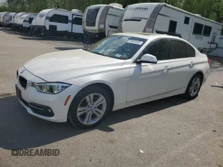 2017 BMW 3 Series 330i xDrive z VIN WBA8D9G38HNU61809, wystawiony jako Copart lot #55634445 z przebiegiem 72 919 mil mil oraz Szkoda całkowita • Salvage title. Historia ofert i sprzedaży dostępna na DreamBid. Obrazek 1.