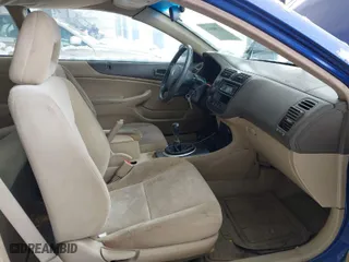 2005 Honda Civic Cpe VP with VIN 1HGEM21165L016353, listed as a IAAI auction lot 41500443 with 151,588 mi miles. Bid and sale history available at carsss.com. Image 5.