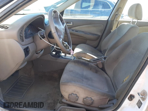 2004 Nissan Sentra S z VIN 3N1CB51D04L915688, wystawiony jako Copart lot #53837195 z przebiegiem 210 578 mil mil oraz Szkoda całkowita • Salvage title. Historia ofert i sprzedaży dostępna na DreamBid. Obrazek 7.